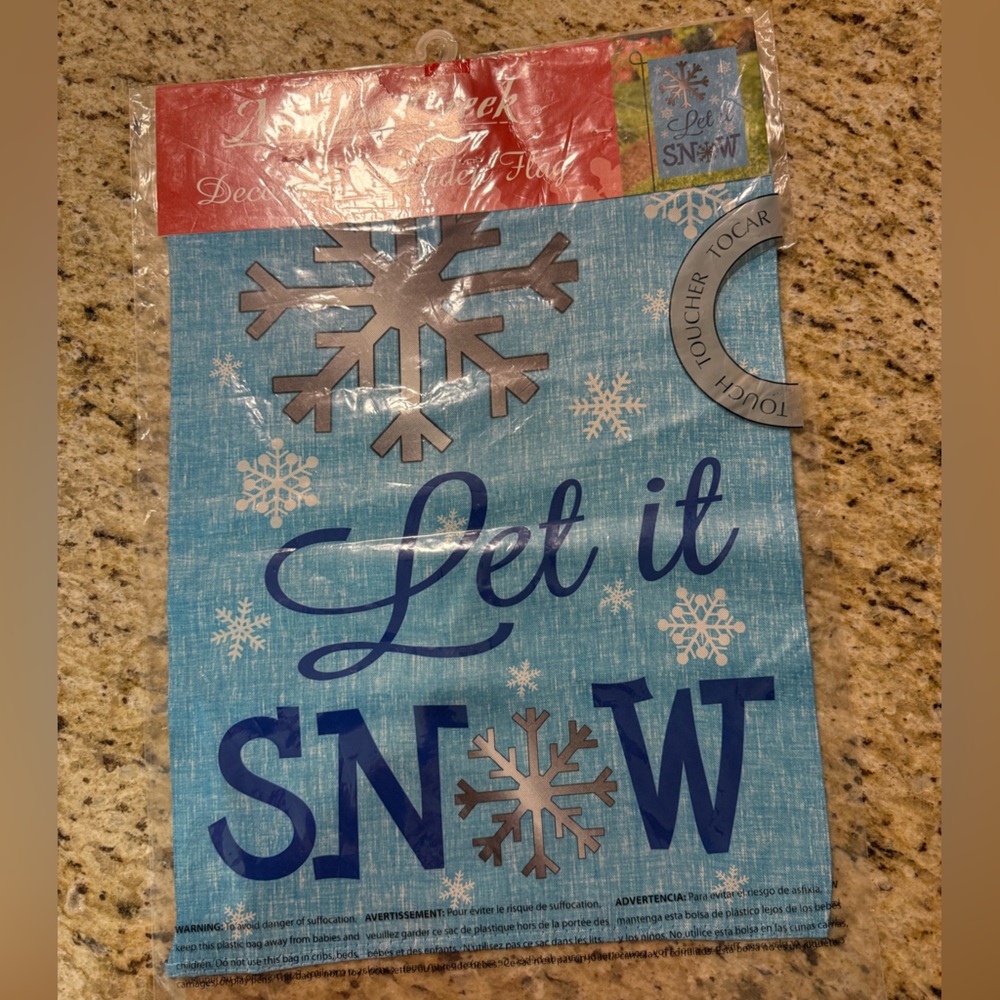 Meadow Creek Let It Snow Snowflake Christmas Outdoor Garden Flag